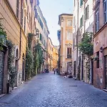 Monolocale con piscina a Trastevere